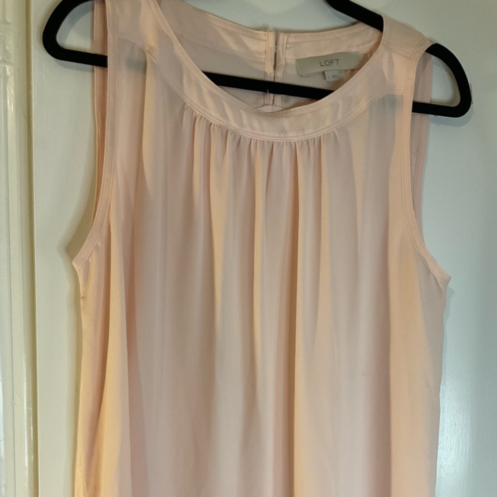 Loft light peach sleeveless blouse